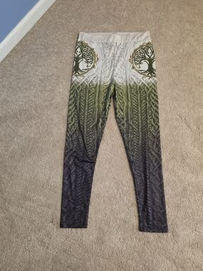 Tree of Life Ombre Cable-Knit Leggings - Green to Black